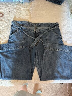 Classic High-Waist Blue Denim Jeans